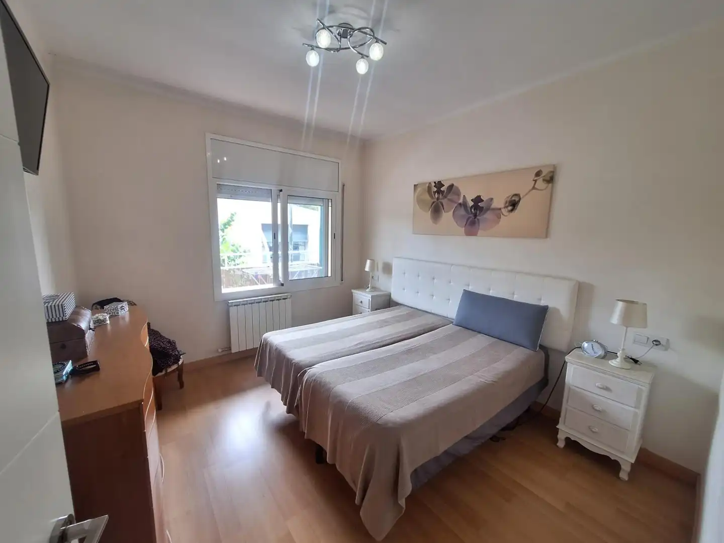 Habitación de Piso en venta en Sabadell con Calefacción, Parquet y Terraza