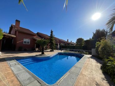 Villa avec balcon à vendre à Centro