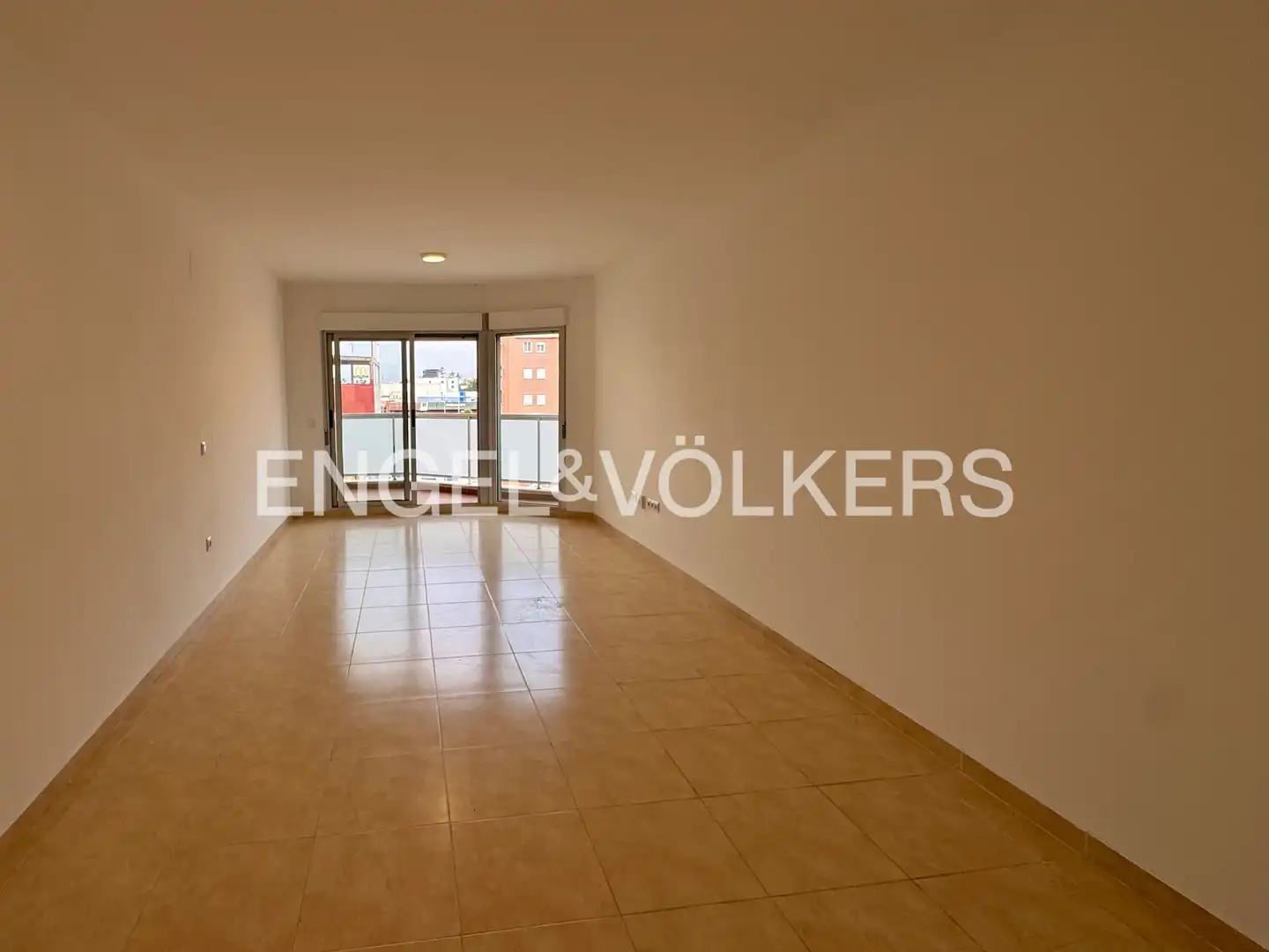 Wohnung zur Miete in Dénia mit Klimaanlage, Heizung und Balkon