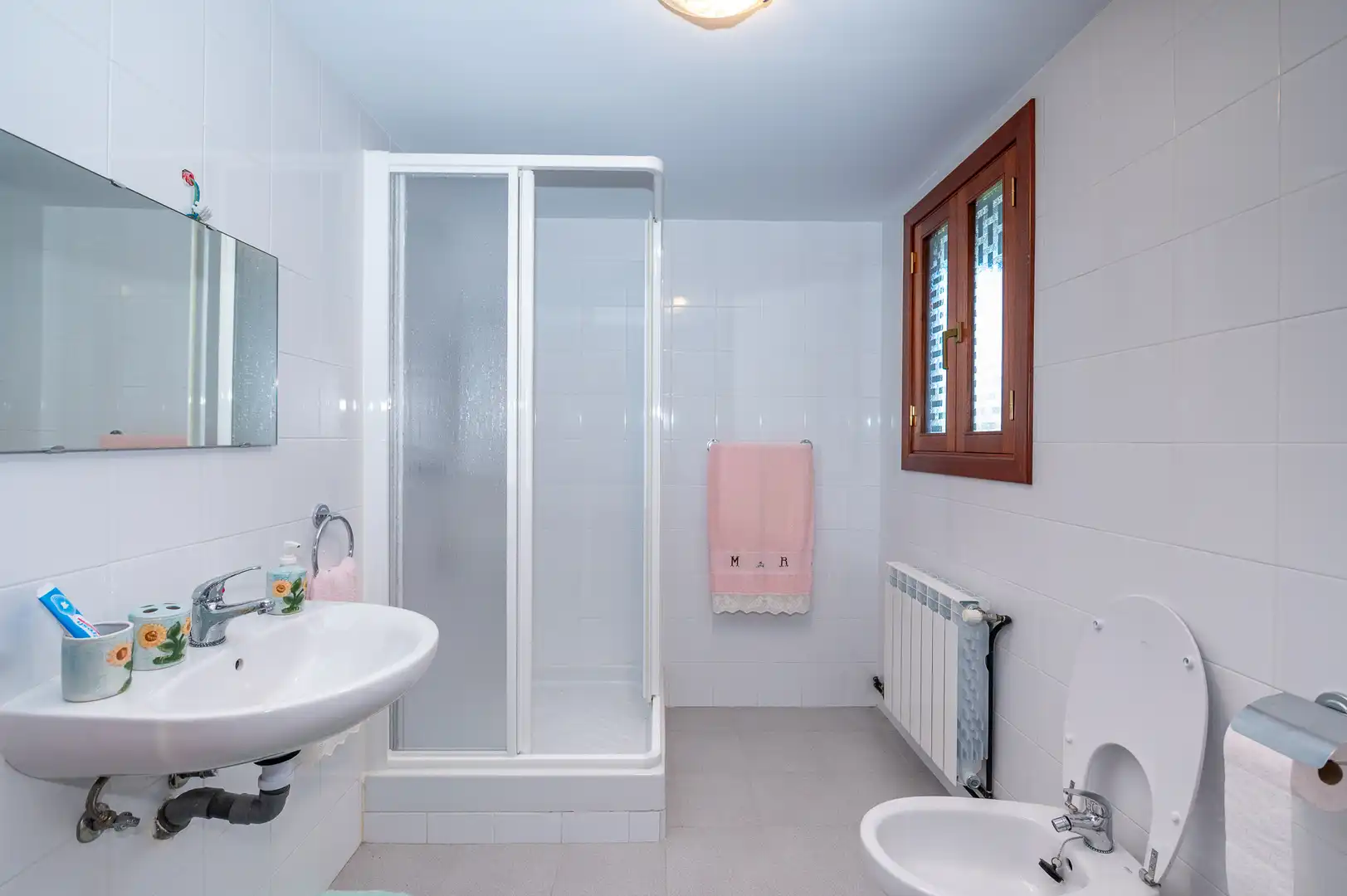 Bany de Casa o xalet en venda en Xinzo de Limia amb Piscina i Moblat