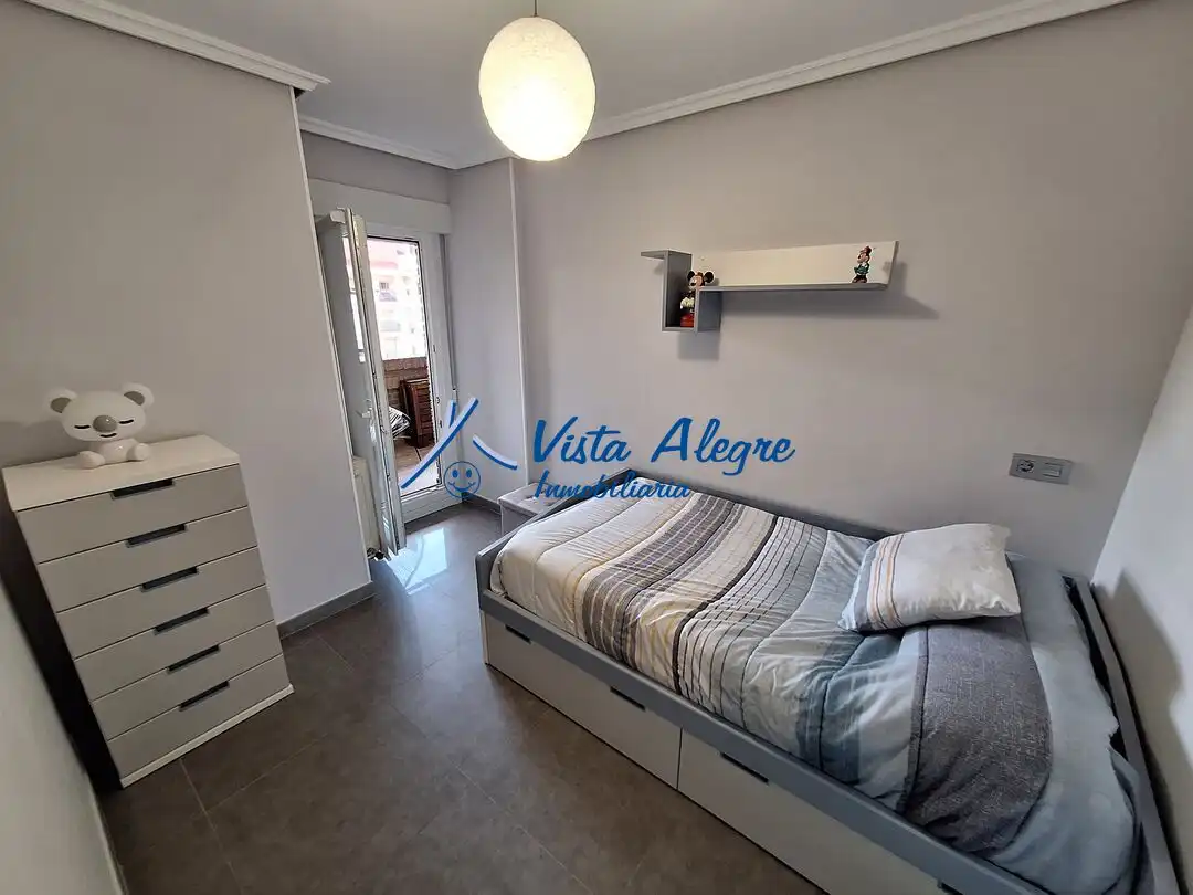 Bedroom of Flat for sale in Haro, La Rioja