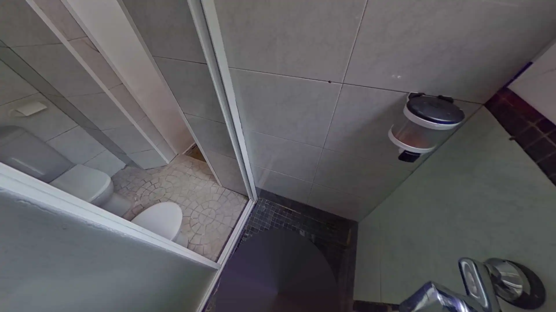 Bathroom of Flat for sale in Pallejà  with Terrace