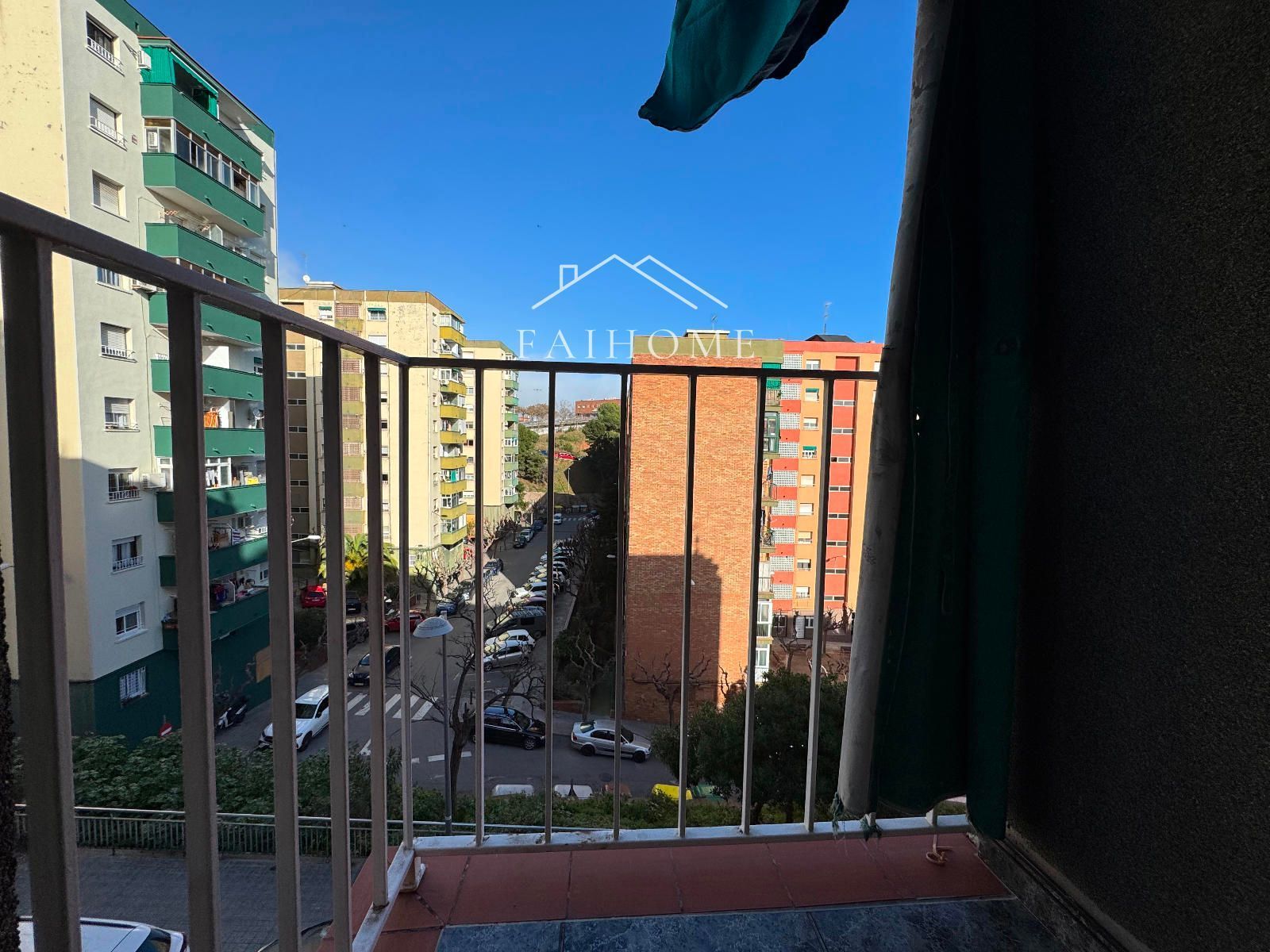 Pis en venda a Hipolito Lazaro, La Salut, Salut - Lloreda