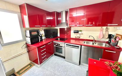 Kitchen of Flat for sale in  Valencia Capital