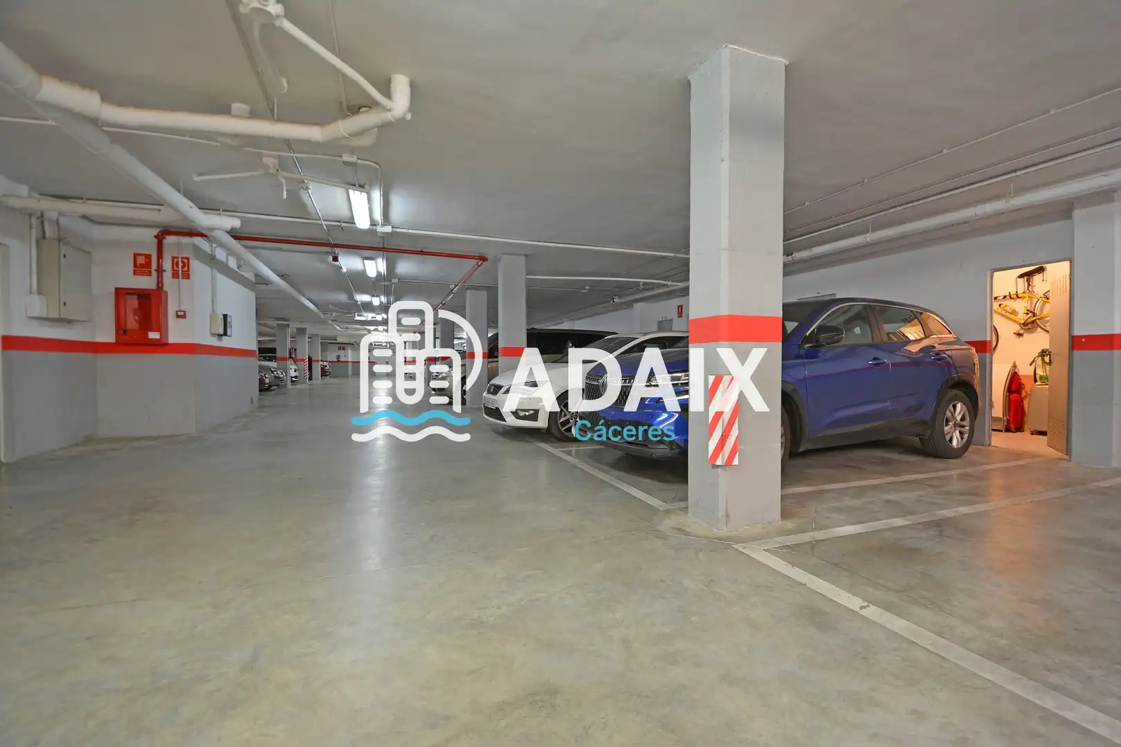 Parking de Ático en venta en Cáceres con Aire acondicionado, Calefacción y Terraza