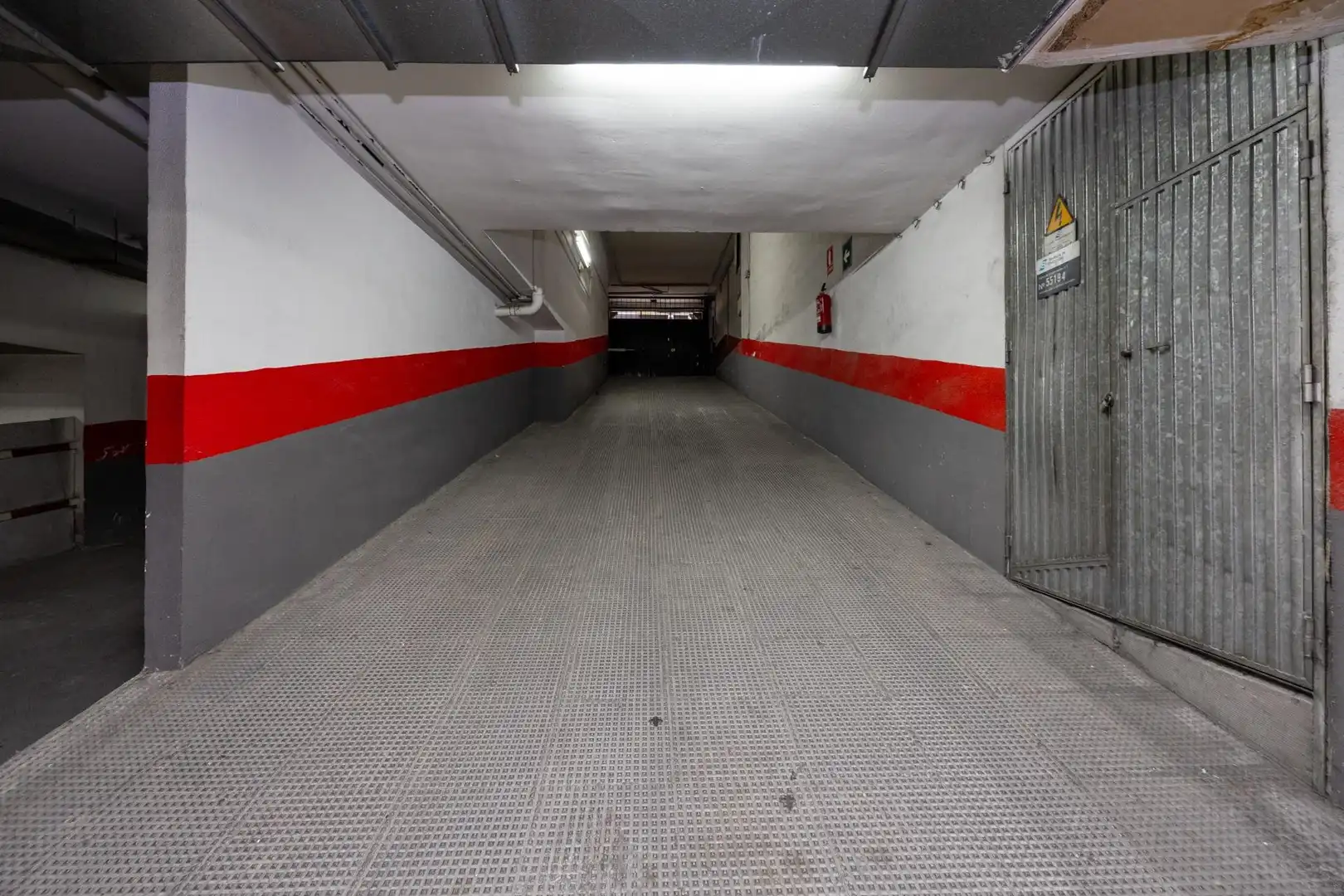 Aparcament de Pis en venda en Maracena amb Aire condicionat, Terrassa i Traster