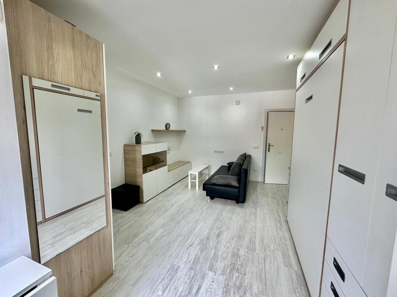 Estudi en venda en Castelldefels amb Aire condicionat