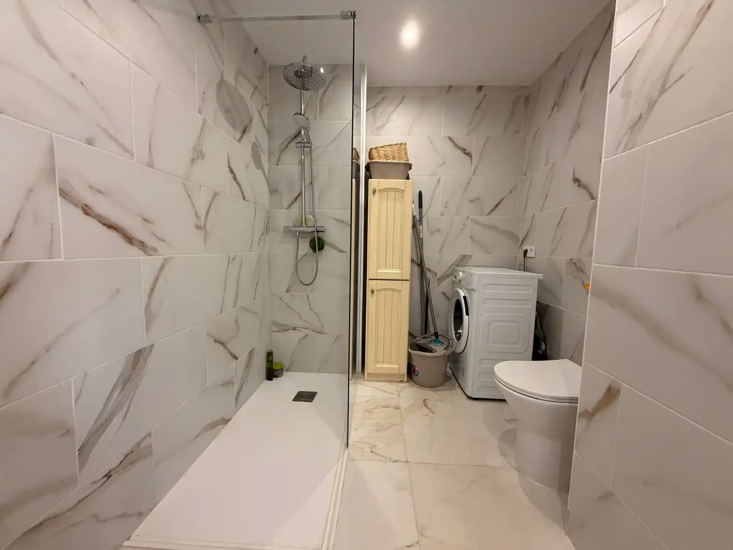 Baño de Apartamento en venta en Torremolinos con Aire acondicionado, Terraza y Amueblado