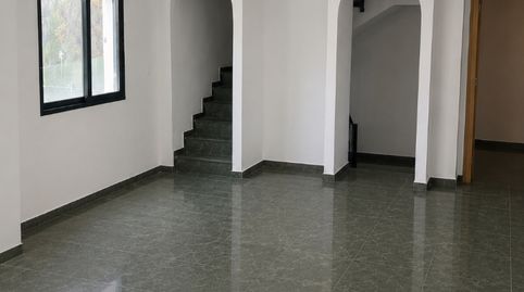 Foto 3 de Casa adosada en venta en Calle Picos de Europa, 15, Sierra Perenchiza - Cumbres de Calicanto - Sto Domingo, Chiva