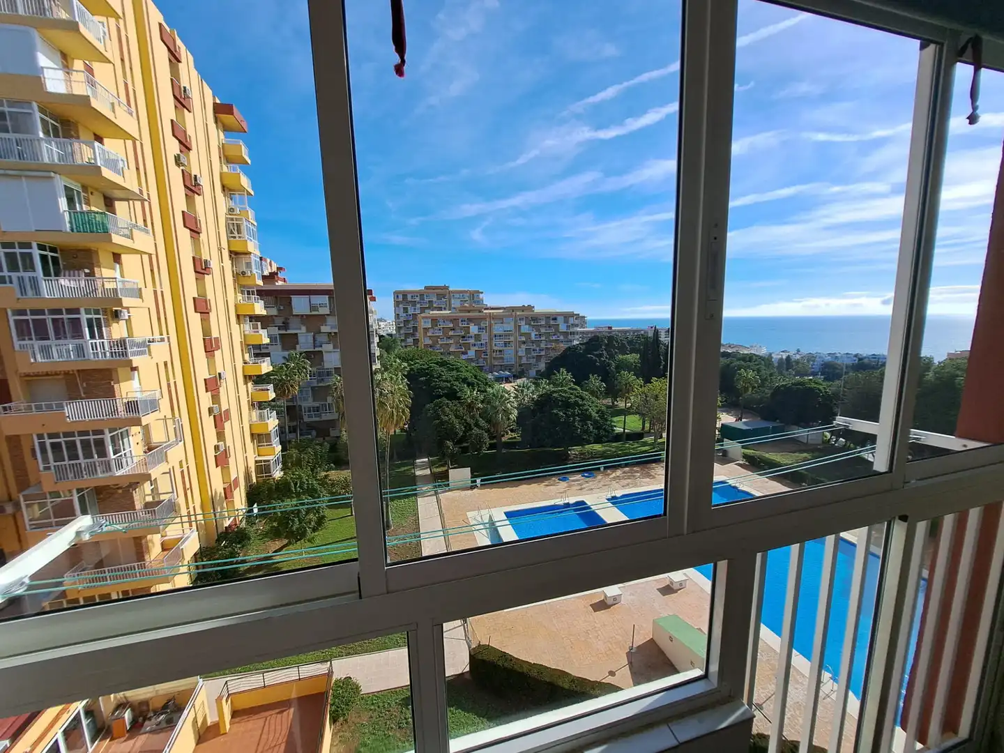 Vista exterior de Estudio en venta en Benalmádena con Aire acondicionado, Terraza y Amueblado