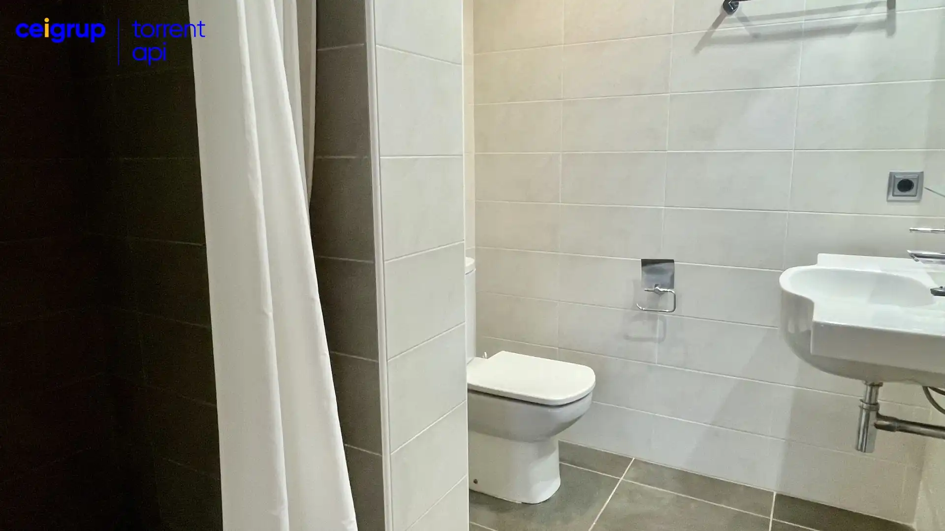 Bathroom of Duplexes for sale in L'Estartit  with Air Conditioner, Terrace and Swimming Pool