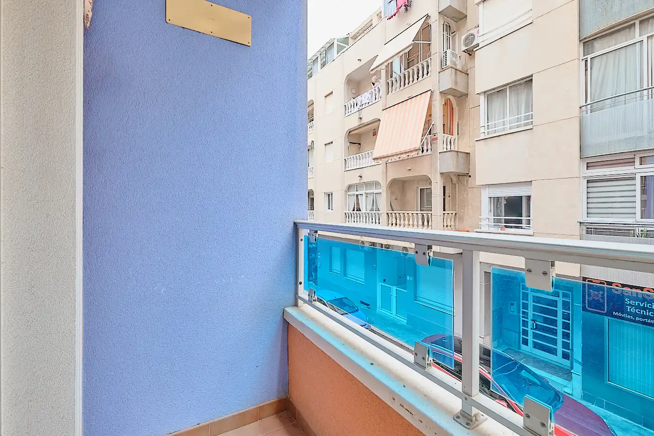 Apartamento en venta en Calle Almudena, Antonio Machado