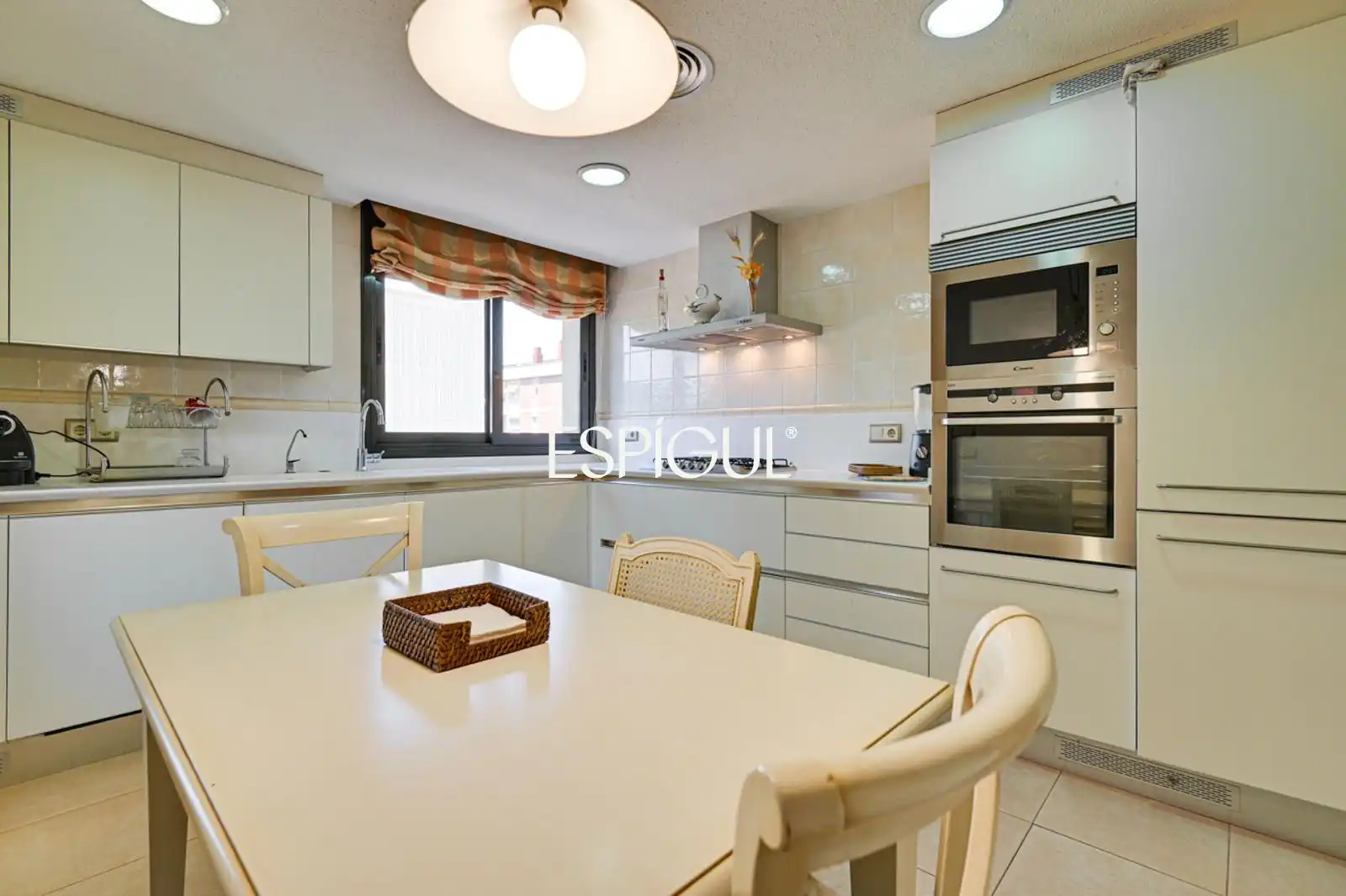 Cocina de Dúplex en venta en Arenys de Mar con Aire acondicionado, Calefacción y Terraza