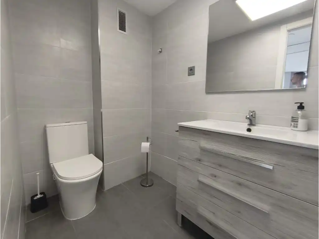 Badezimmer von Wohnungen zum Verkauf in Miramar mit Terrasse und Schwimmbad