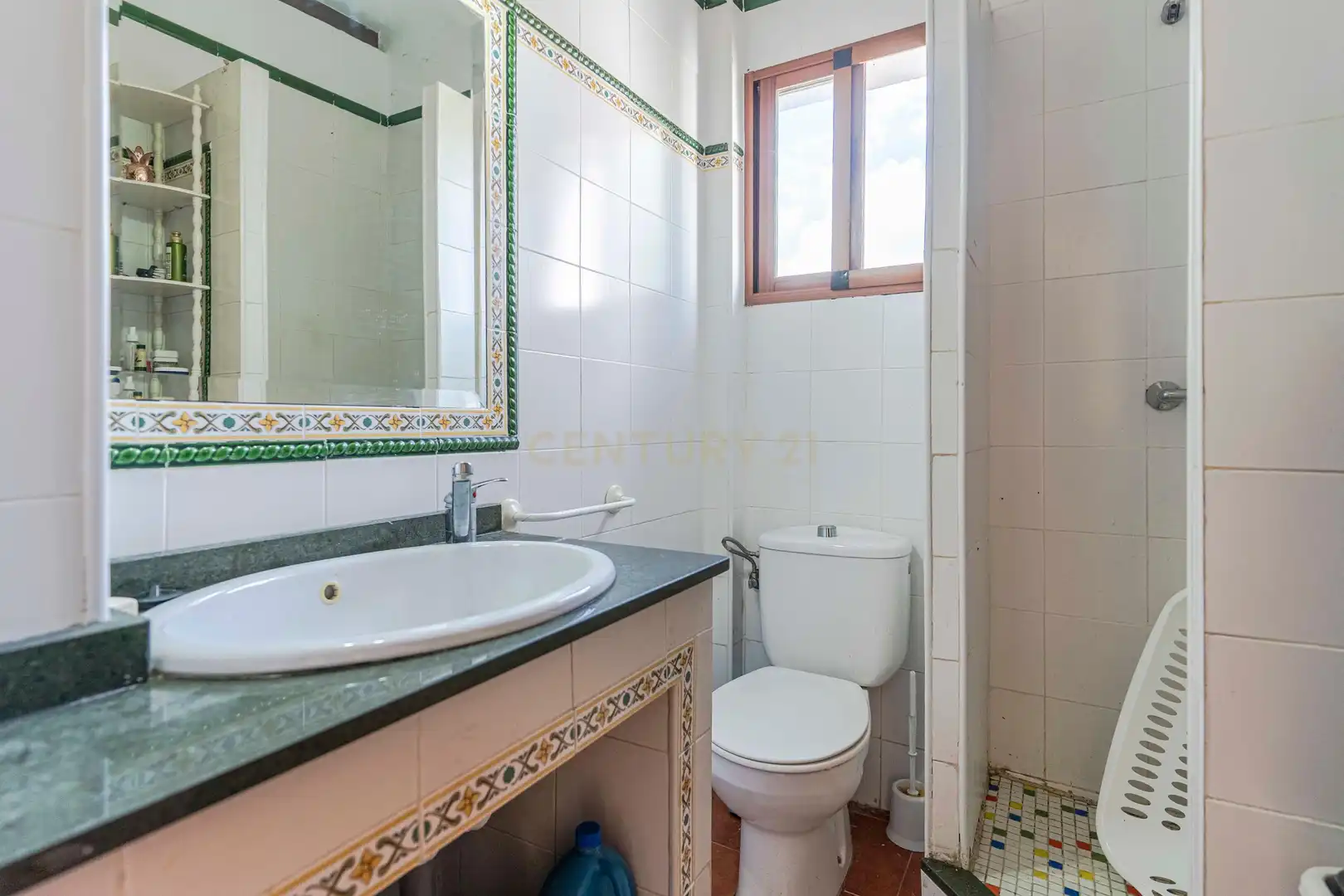 Bany de Casa o xalet en venda en Los Guájares amb Aire condicionat, Jardí privat i Traster