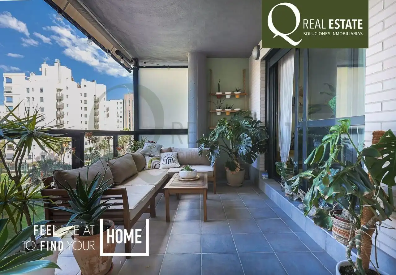 Terraza de Piso en venta en Alicante / Alacant con Jardín privado, Terraza y Trastero