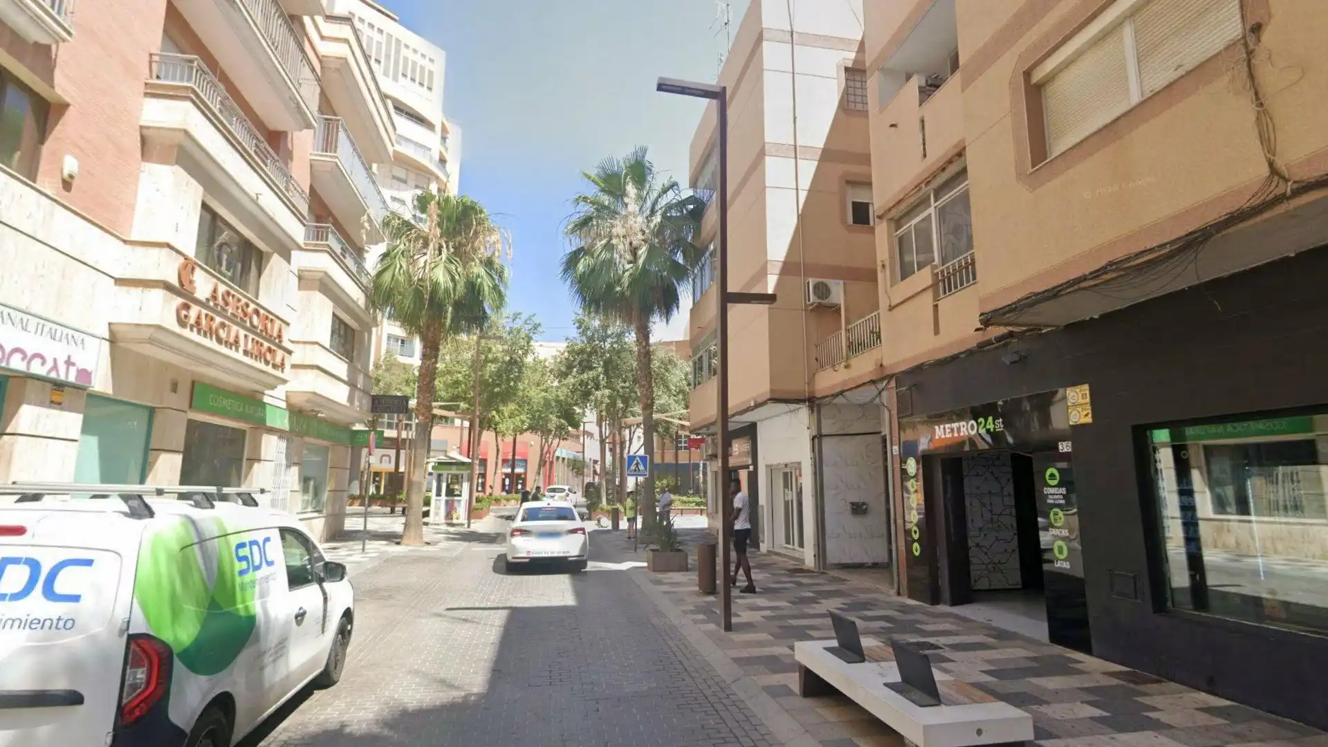 Piso con ascensor en venta en Constantino, imagen 2