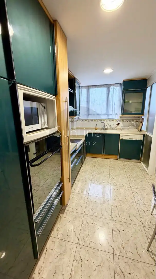 Kitchen of Flat for sale in Valencia  with Air Conditioner, Terrace and Storage room