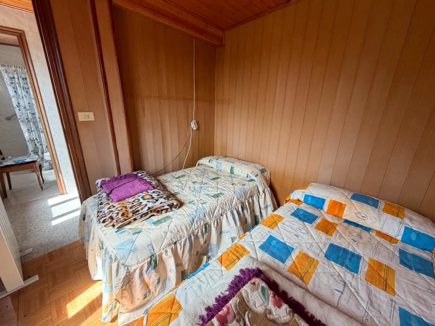 Schlafzimmer von Einfamilien-Reihenhaus zum Verkauf in A Cañiza   mit Heizung, Privatgarten und Möbliert