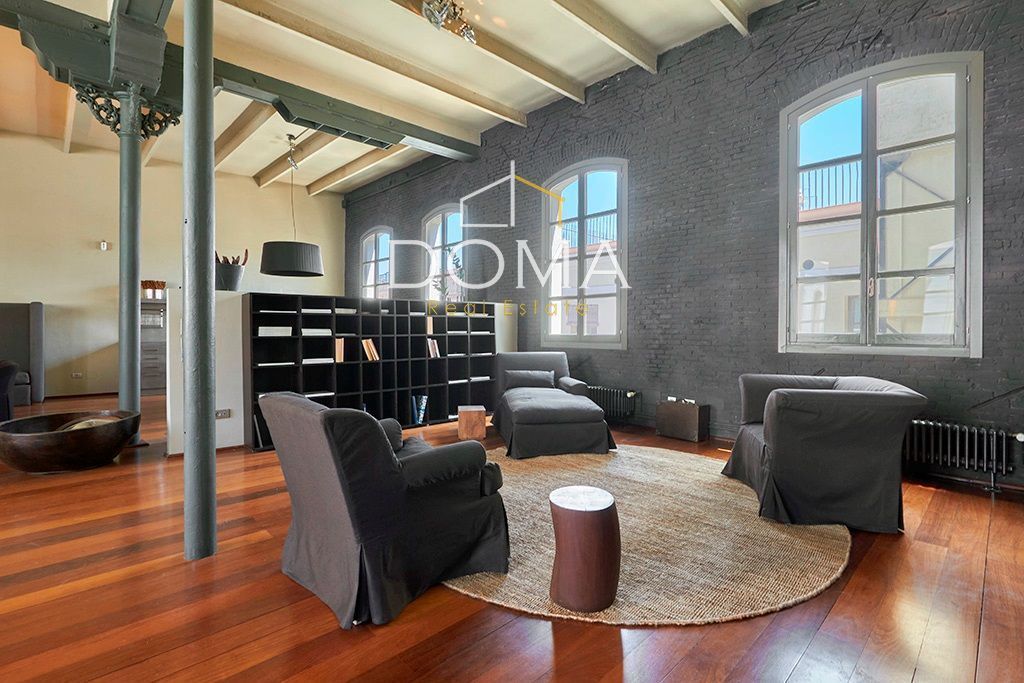 Sala d'estar de Àtic en venda en  Barcelona Capital amb Aire condicionat, Calefacció i Parquet