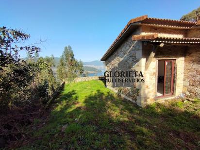 Jardí de Casa o xalet en venda en Redondela amb Terrassa i Traster