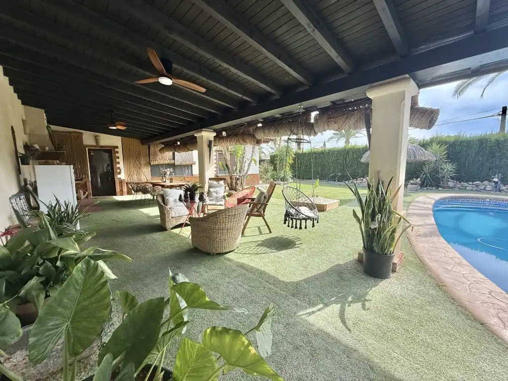 Terraza de Casa o chalet en venta en Carmona con Aire acondicionado y Amueblado
