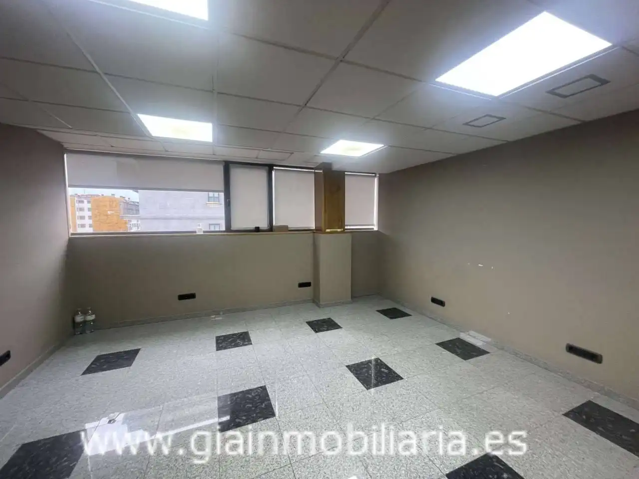 Local comercial en venta en Calle Paz Varela, imagen 16