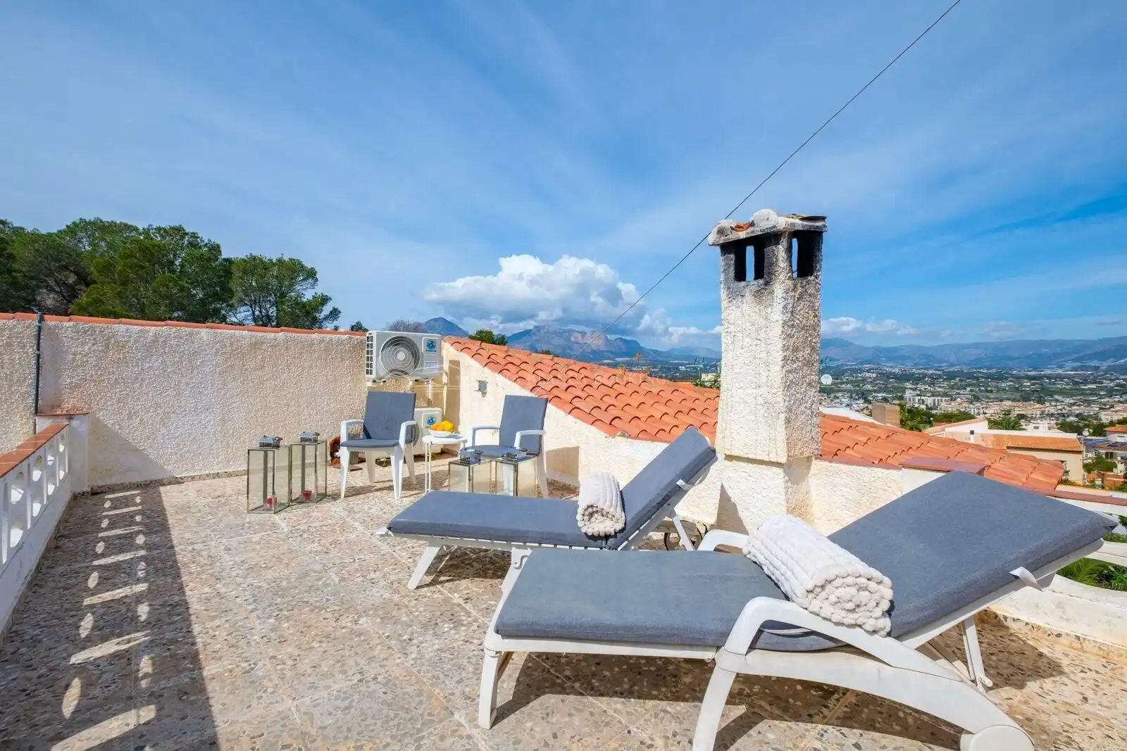 Terrassa de Casa o xalet en venda en L'Alfàs del Pi amb Terrassa, Traster i Piscina