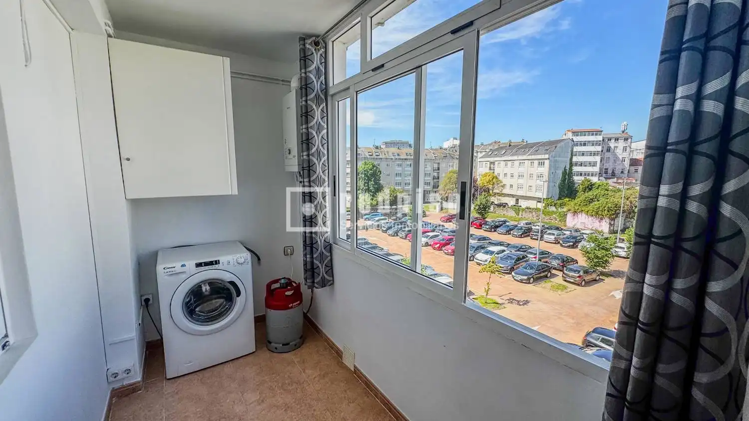 Habitación de Piso en venta en Ferrol con Amueblado