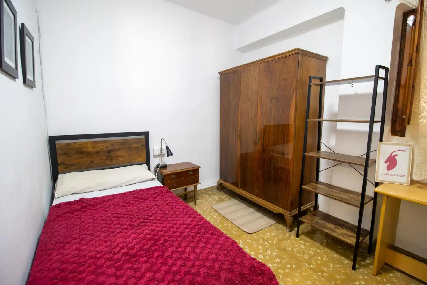 Bedroom of Flat for rent in Valencia  with Terrace and Furnished