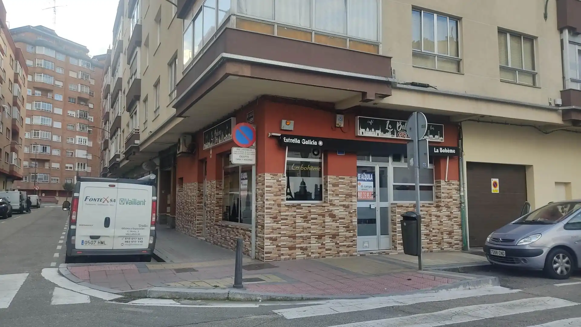 Commercial properties for rent in Calle de Joaquín María Jalón, La Rubia