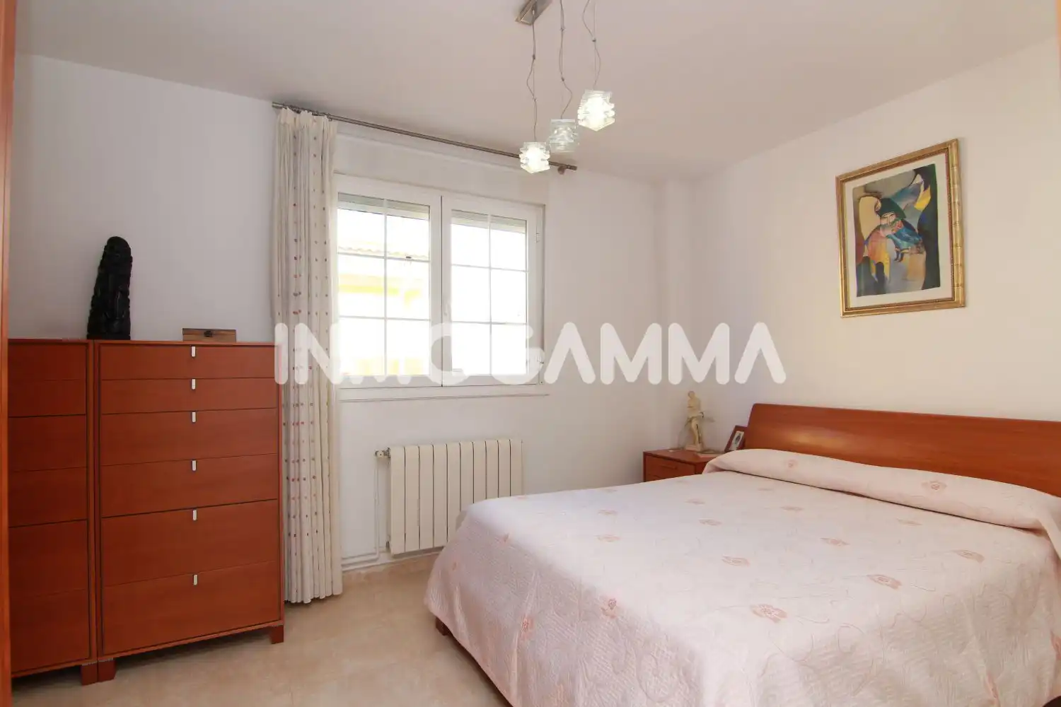 Habitación de Casa adosada en venta en Cullera con Terraza y Balcón
