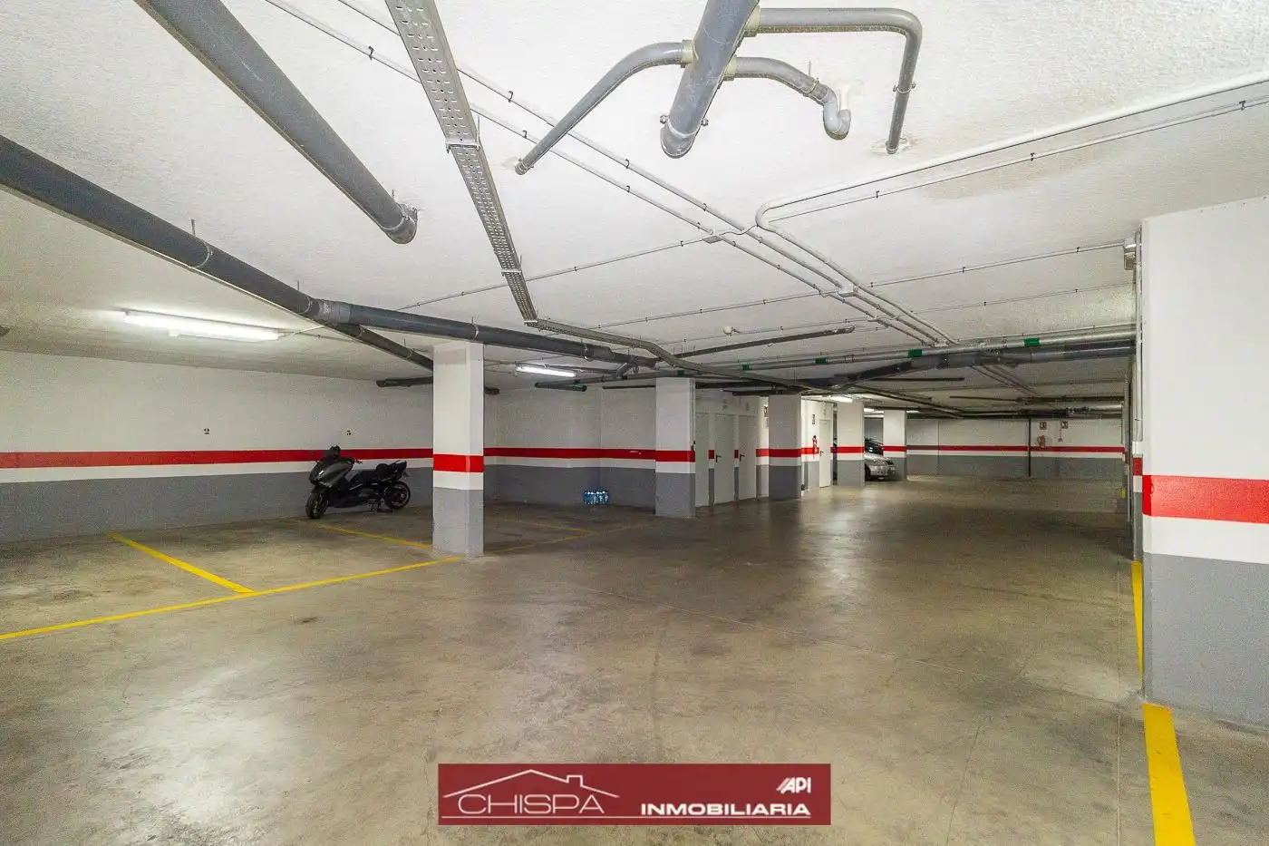 Parking de Piso en venta en Náquera con Terraza, Trastero y Piscina comunitaria
