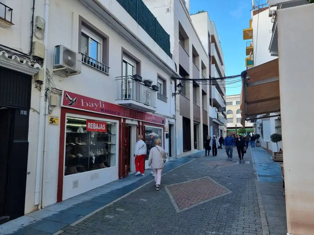 Local en venda en Marbella