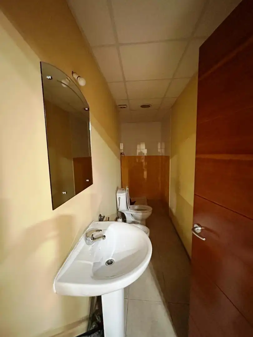 Baño de Nave industrial en venta en Olèrdola con Alarma
