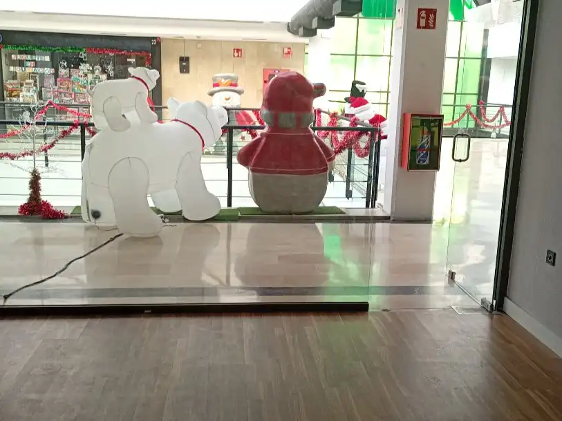 Local en venta en Alcalá de Henares con Parquet y Internet