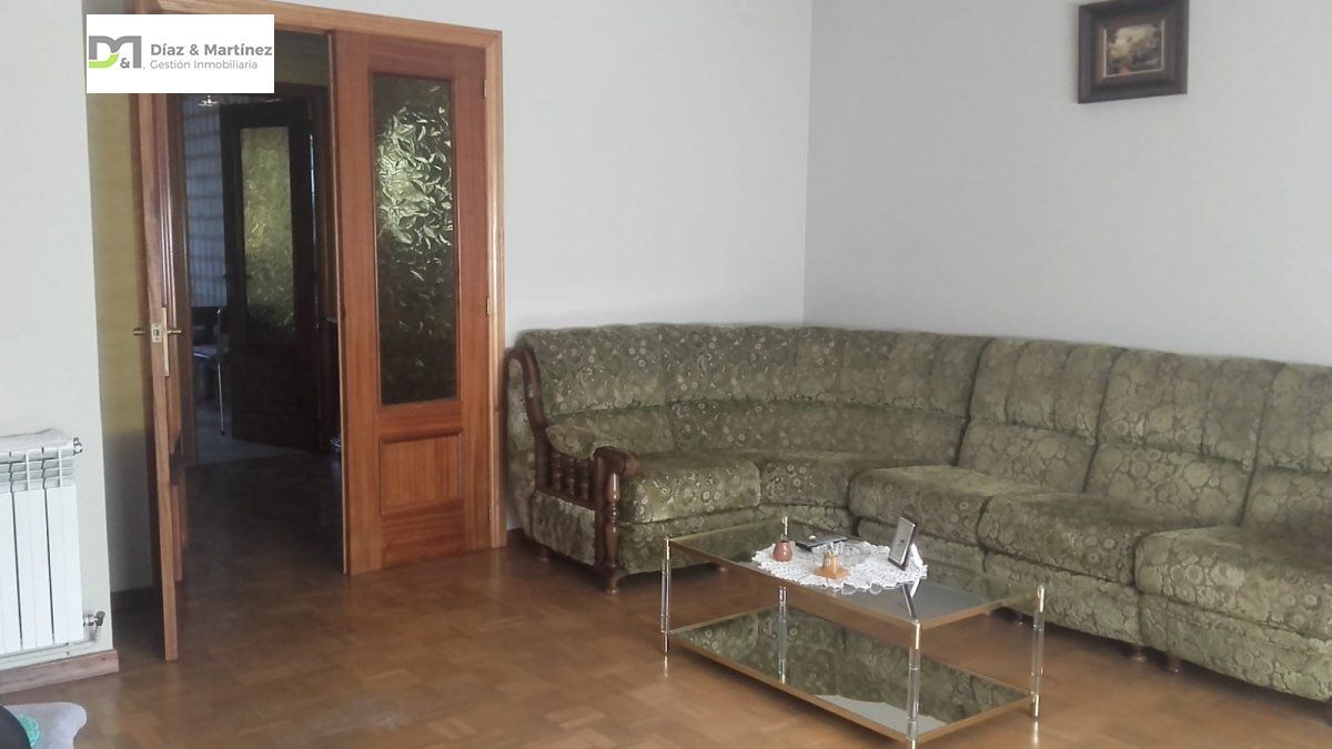 Living room of Flat for sale in La Bañeza   with Heating and Terrace