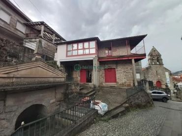 Maison avec balcon à vendre à Barbadás