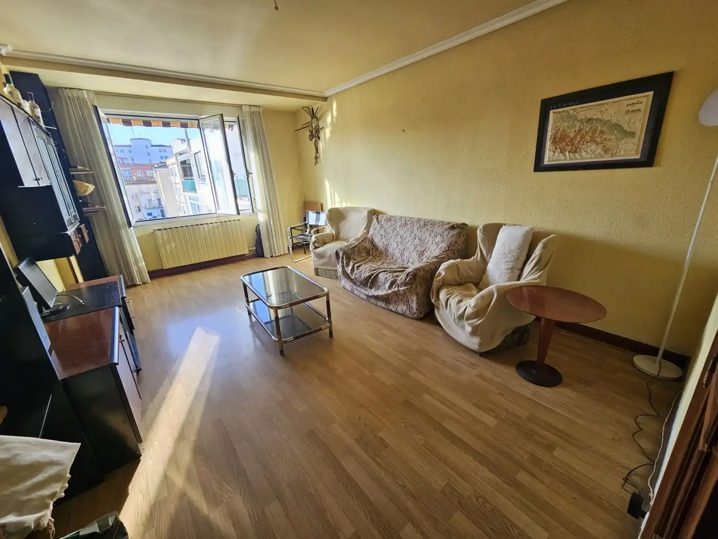 Living room of Flat for sale in  Logroño  with Heating, Parquet flooring and Terrace