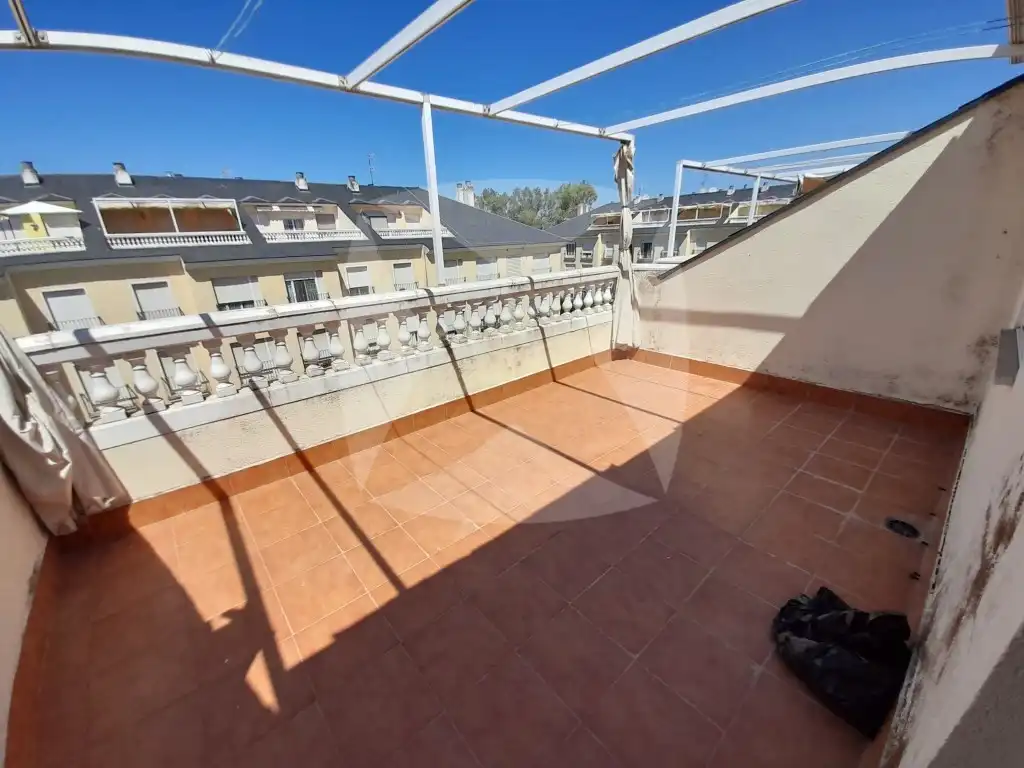 Terrassa de Àtic de lloguer en Badajoz amb Aire condicionat, Terrassa i Moblat