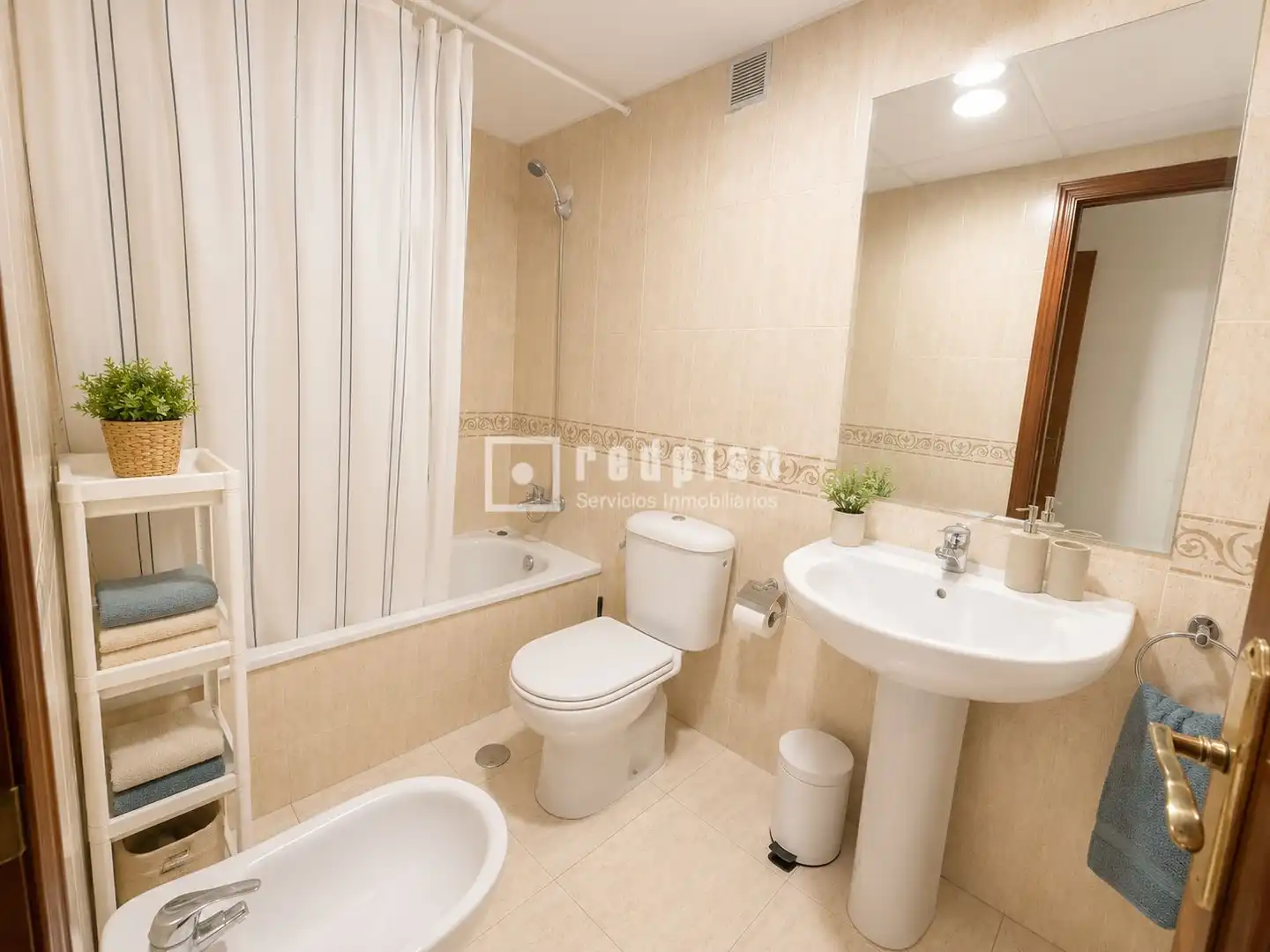 Badezimmer von Gebäude zur Miete in Málaga
