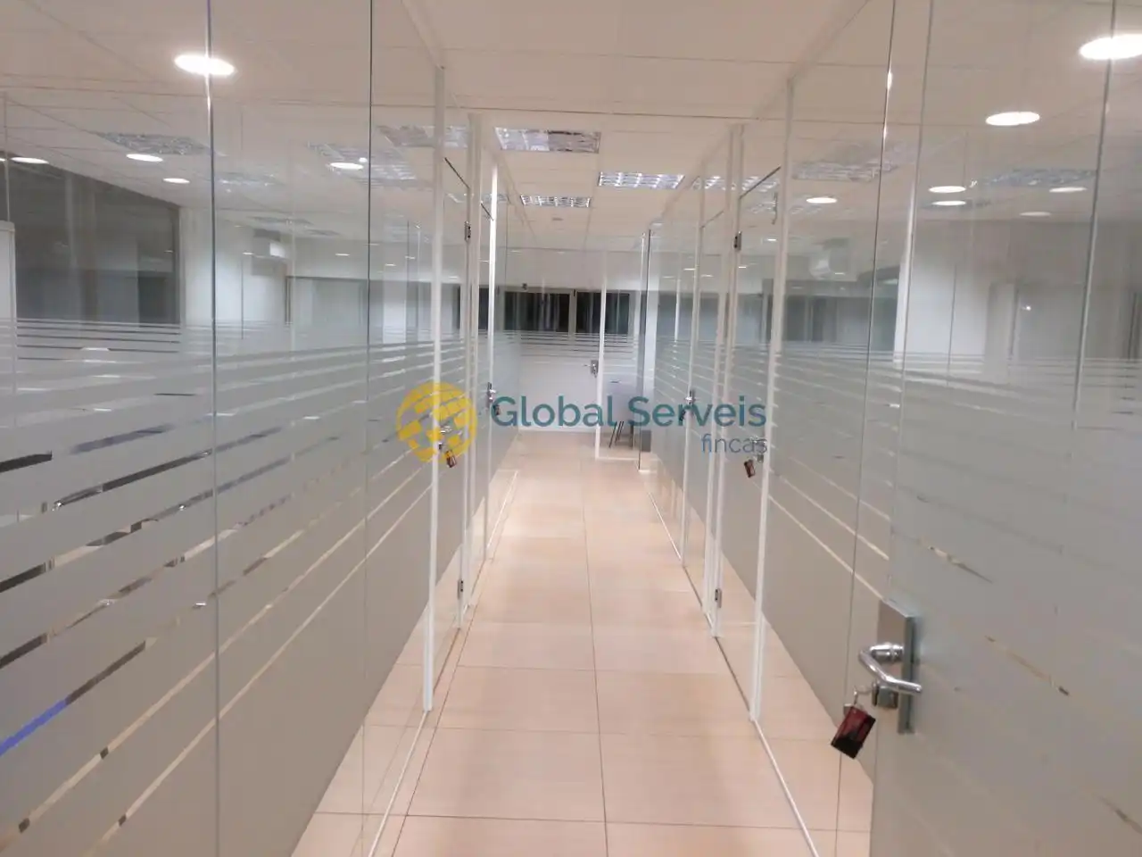 Büro zur Miete in Martorell mit Klimaanlage und Möbliert