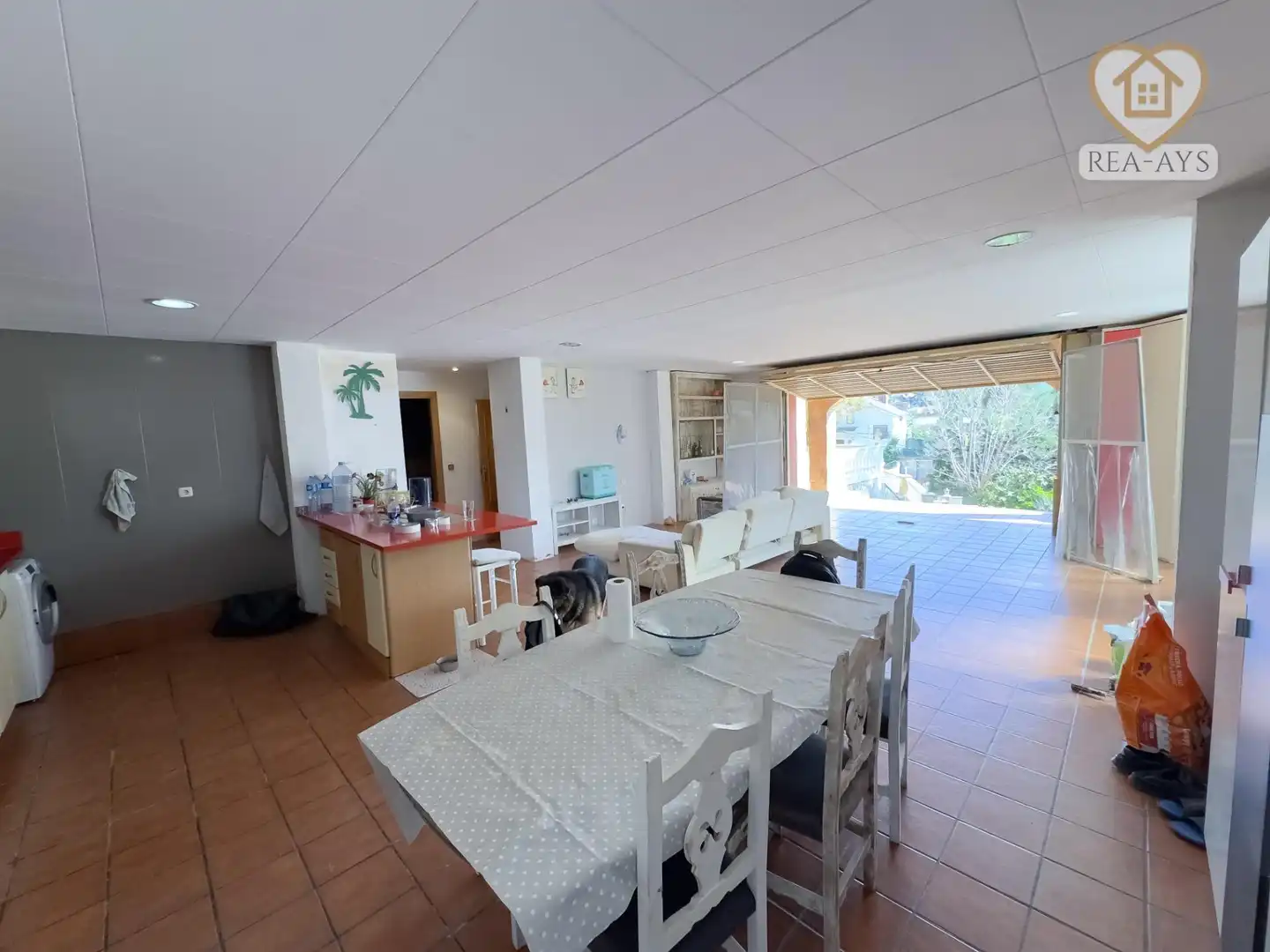 Menjador de Casa o xalet en venda en Vallirana amb Calefacció, Jardí privat i Terrassa