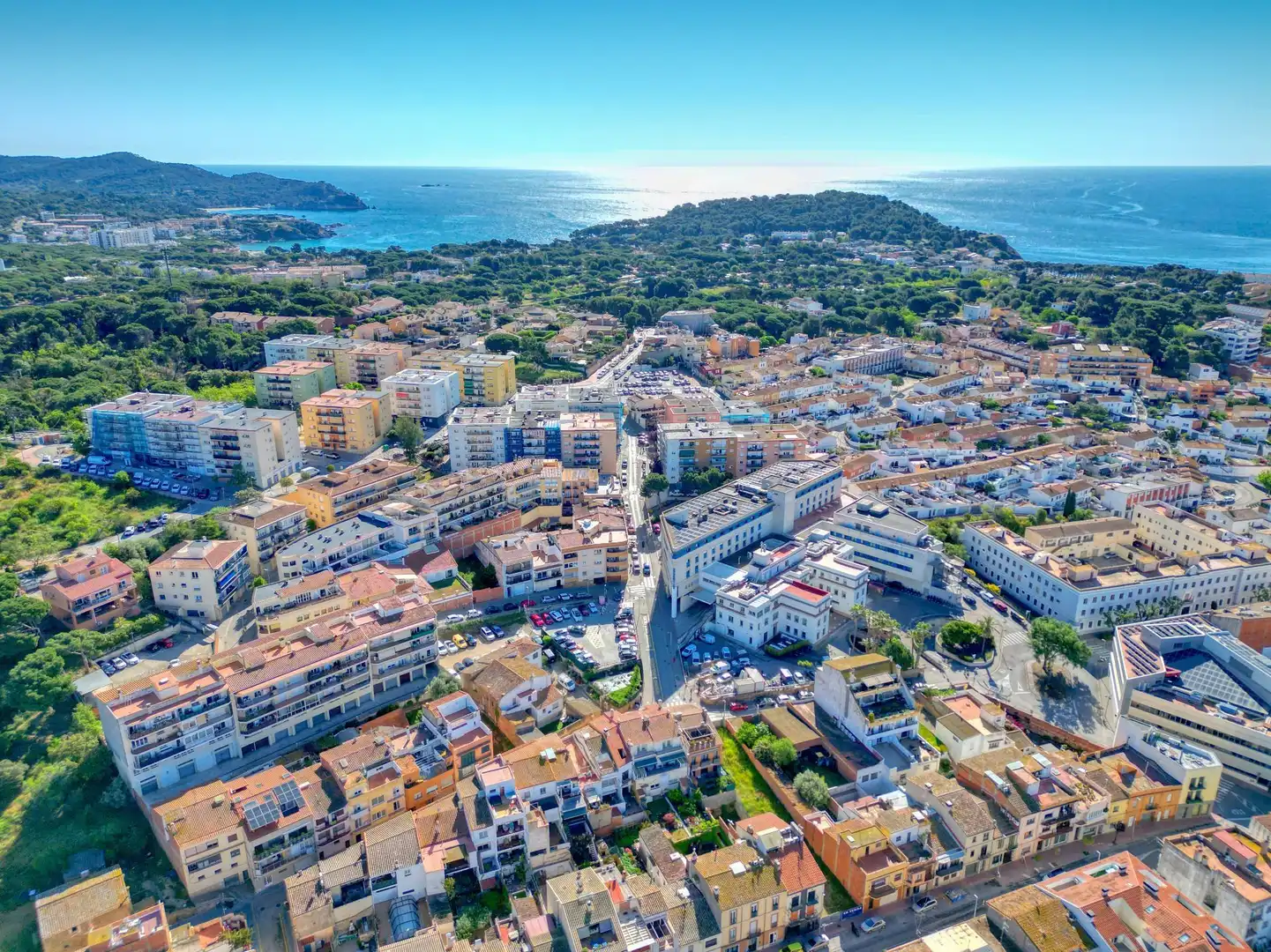 Vista exterior de Casa adosada en venda en Palamós amb Calefacció i Terrassa