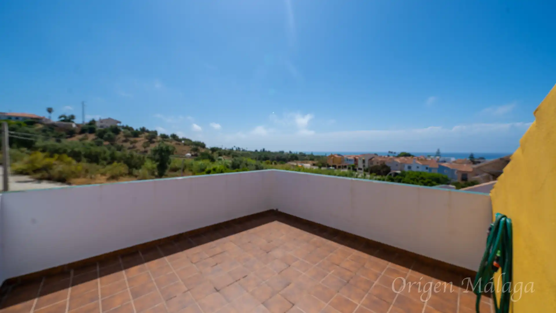 Terraza de Casa adosada en venta en Vélez-Málaga con Calefacción, Jardín privado y Terraza