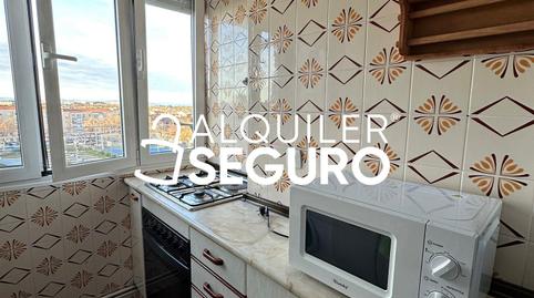 Foto 3 de Pis de lloguer a Valderrobres, Canillejas,  Madrid Capital