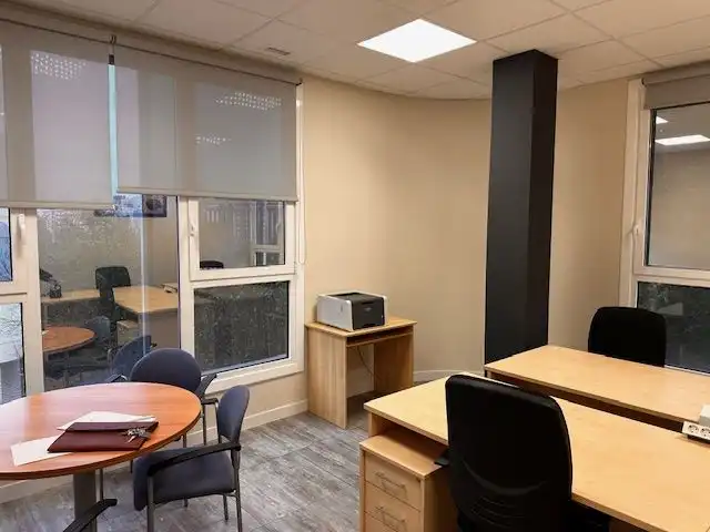 Oficina en venta en Donostia - San Sebastián  con Aire acondicionado, Calefacción y Amueblado