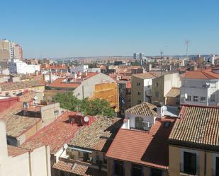 Vista exterior de Oficina de lloguer en  Zaragoza Capital amb Aire condicionat, Terrassa i Balcó