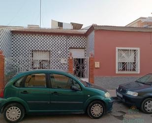 Vista exterior de Casa o xalet en venda en Totana amb Terrassa