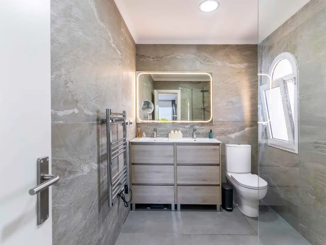 Bathroom of Houses for sale in Garrucha  with Heating, Private garden and Storage room